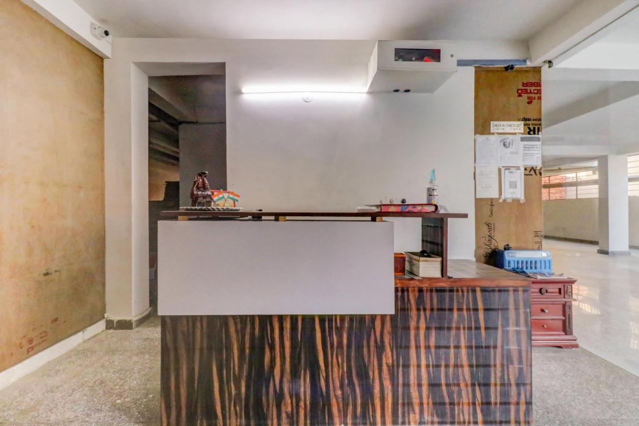 Oyo 71597 The Shivaay Residency Hotel Gurgaon Exterior foto